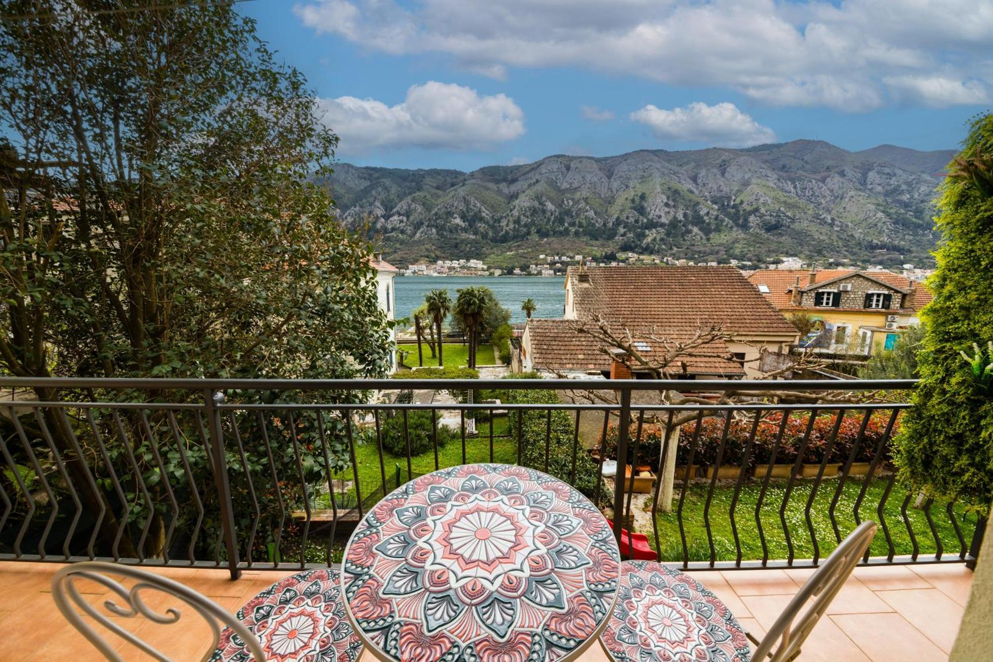 Apartmani F&M Kotor Exterior foto